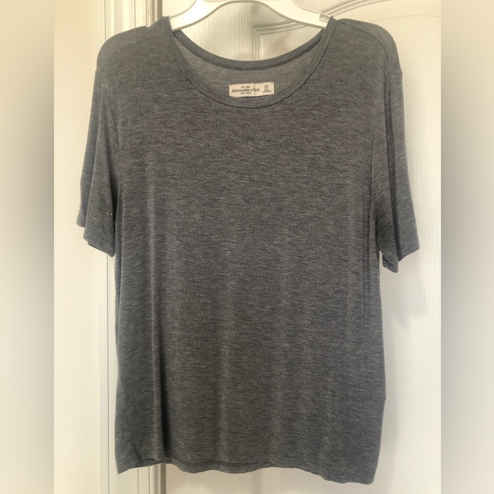 Abercrombie & Fitch Charcoal Short Sleeve Tee Size XS